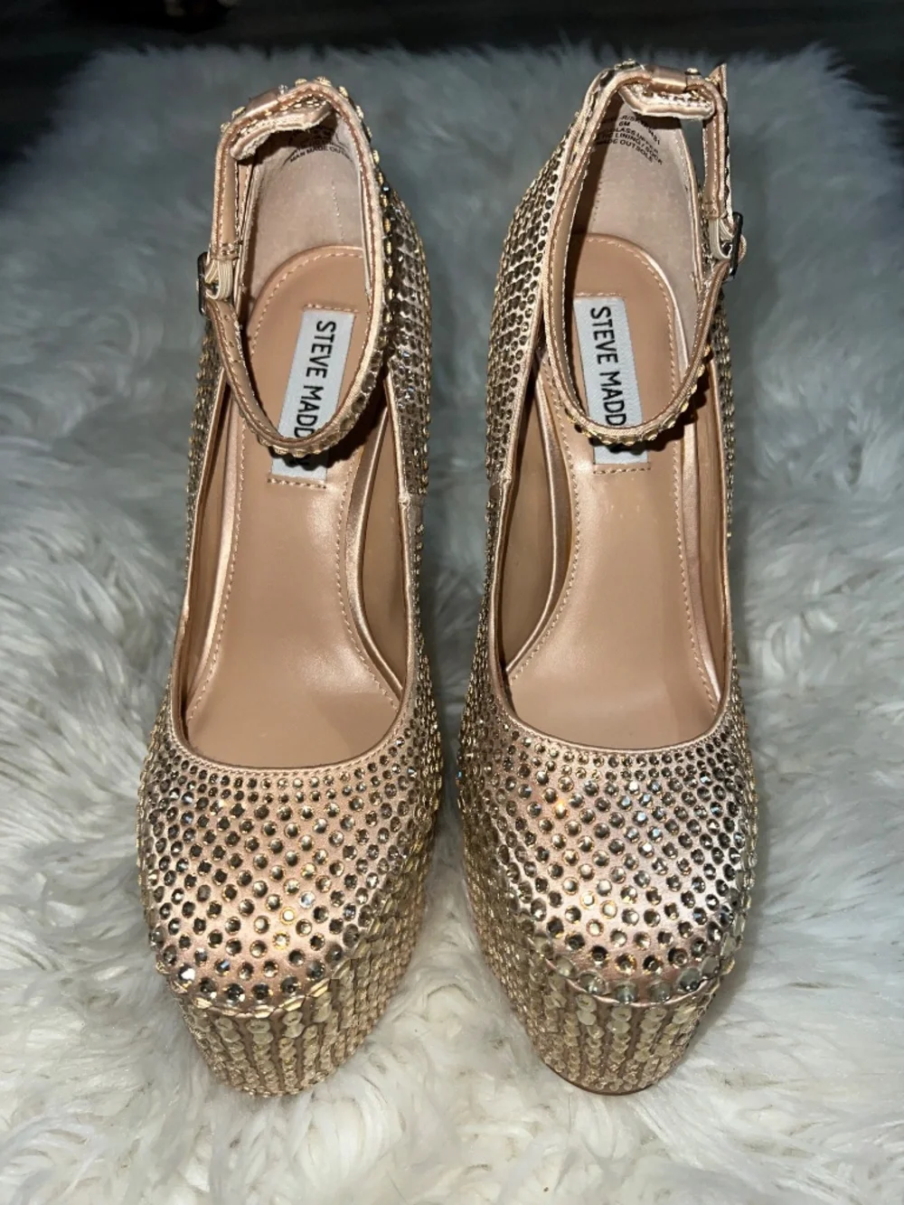 Steve Madden Skyrise Rhinestone Platform Pumps Size 6